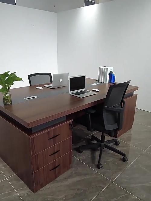 办公桌的标准规格尺寸包含哪些