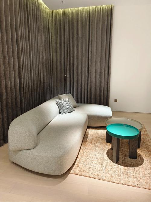 中式实木沙发有哪些?中式实木沙发购买技巧