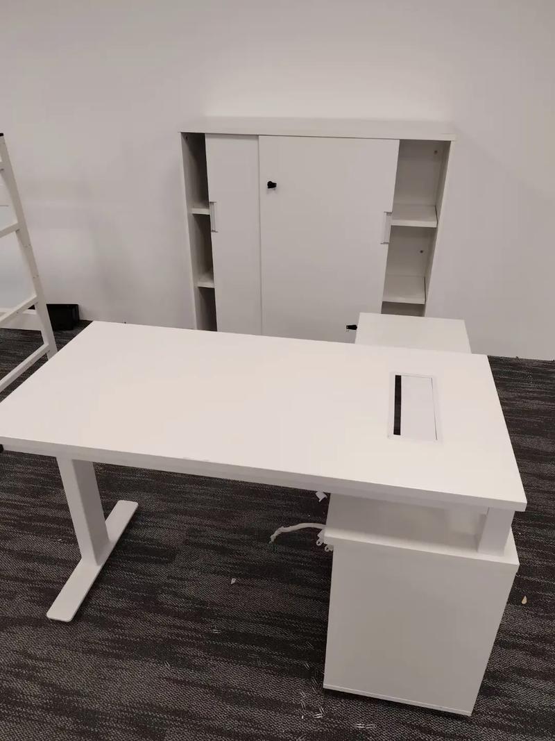 办公桌摆放风水正确图 办公桌摆放风水正确图