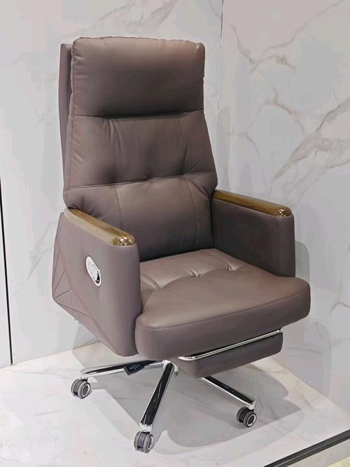 一等座怎么调整座椅靠背 一等座怎么调整座椅靠背